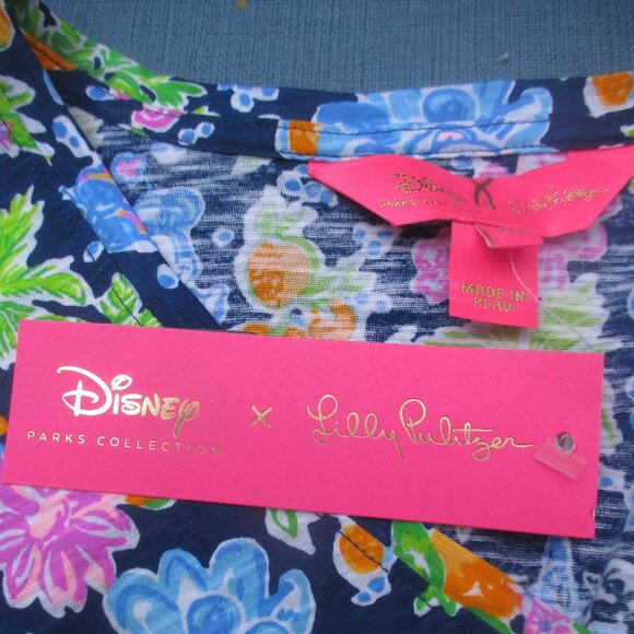 Lilly Pulitzer x Disney ~ Etta V Neck T-Shirt ~ Lilly Loves Disney ~ L - Picture 4 of 8